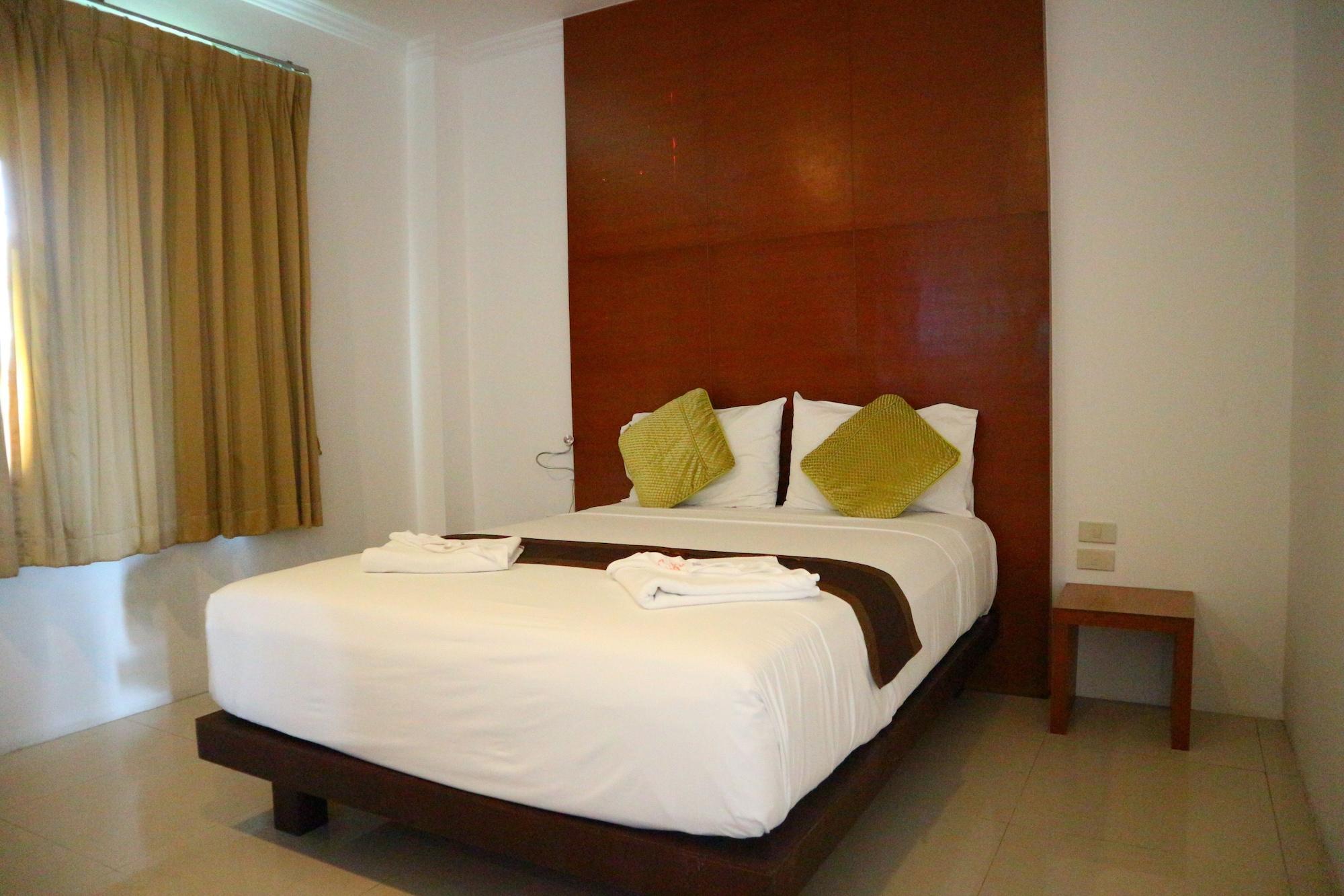 Sukcheewa Residence Phuket Patong Buitenkant foto