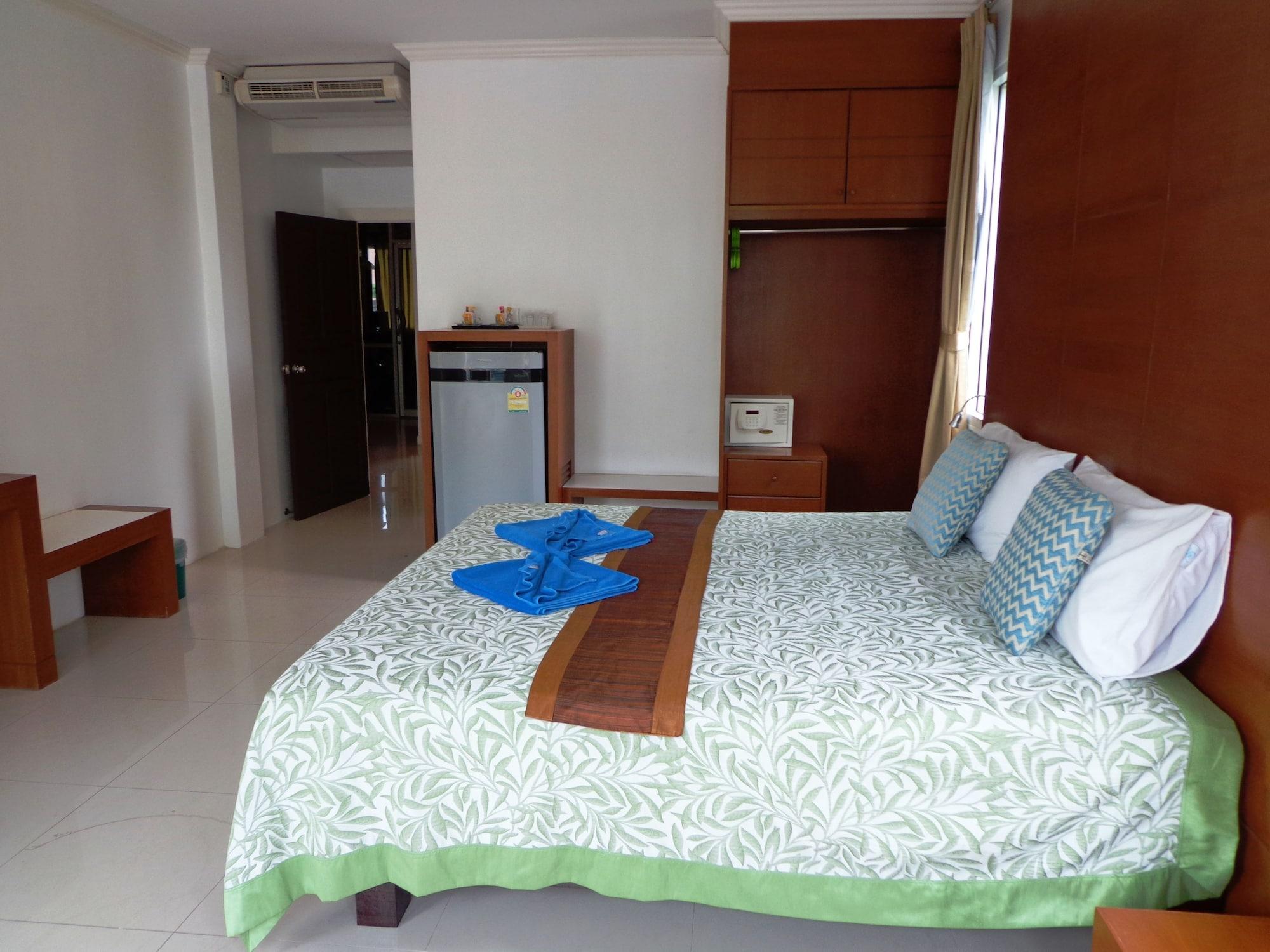 Sukcheewa Residence Phuket Patong Buitenkant foto