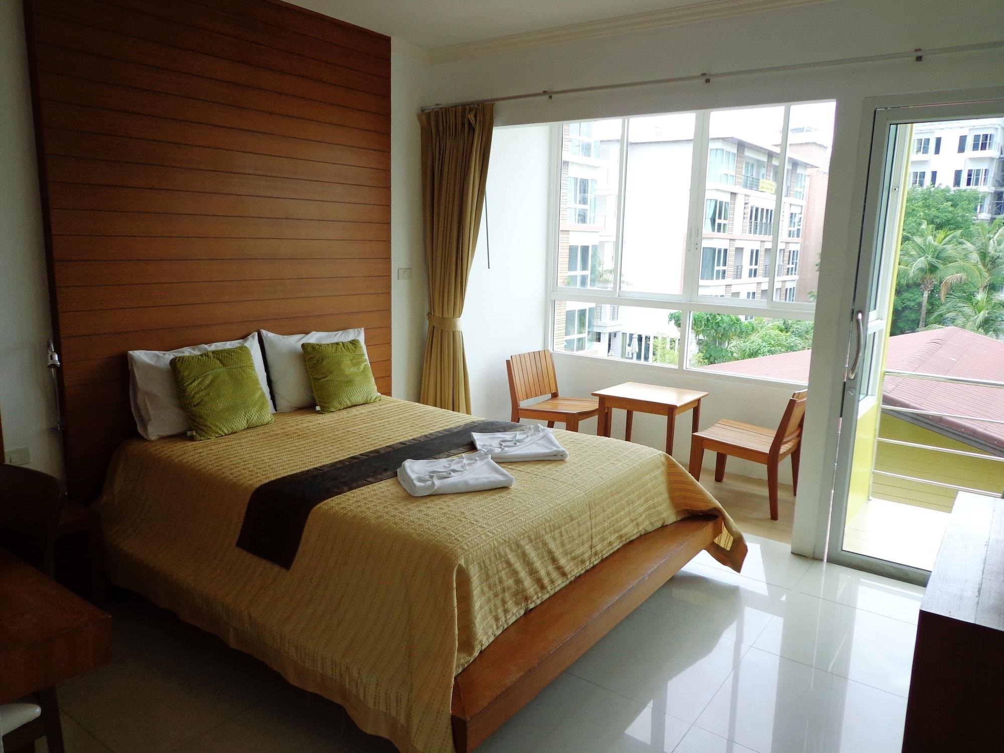 Sukcheewa Residence Phuket Patong Buitenkant foto