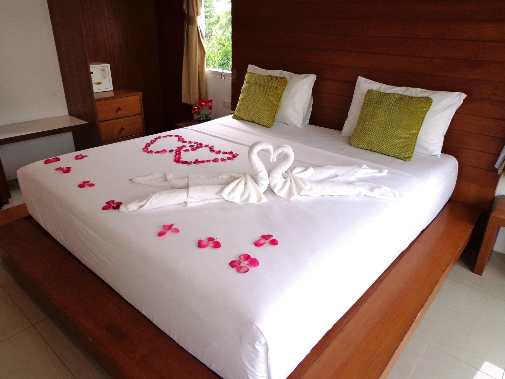 Sukcheewa Residence Phuket Patong Buitenkant foto