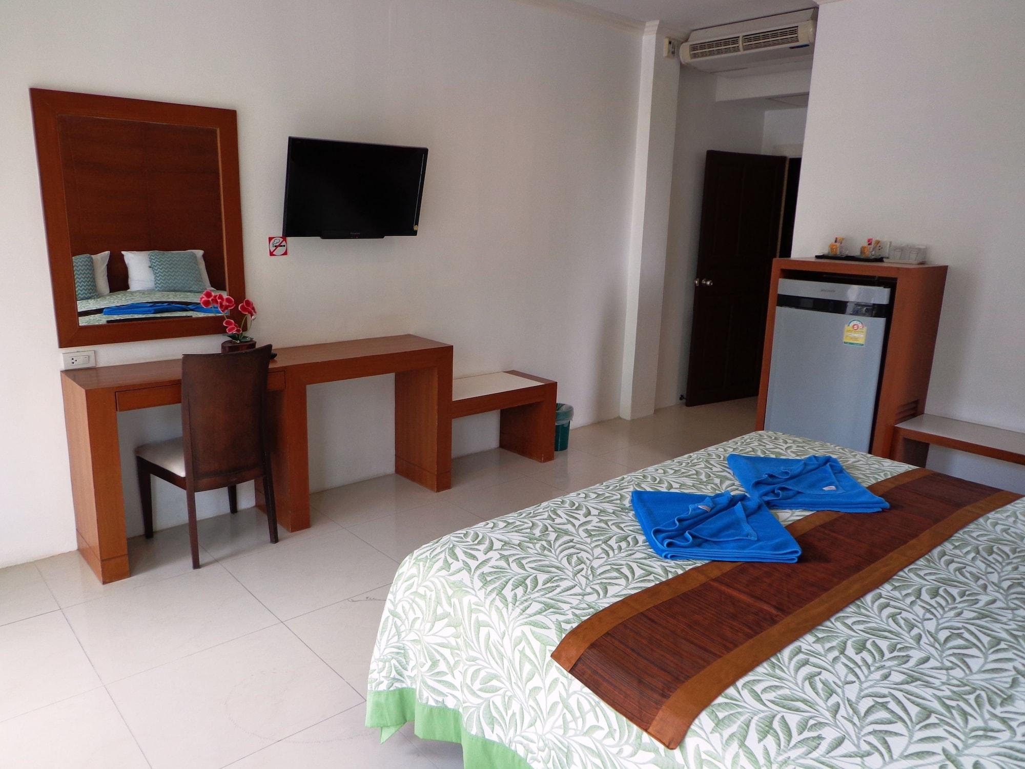 Sukcheewa Residence Phuket Patong Buitenkant foto