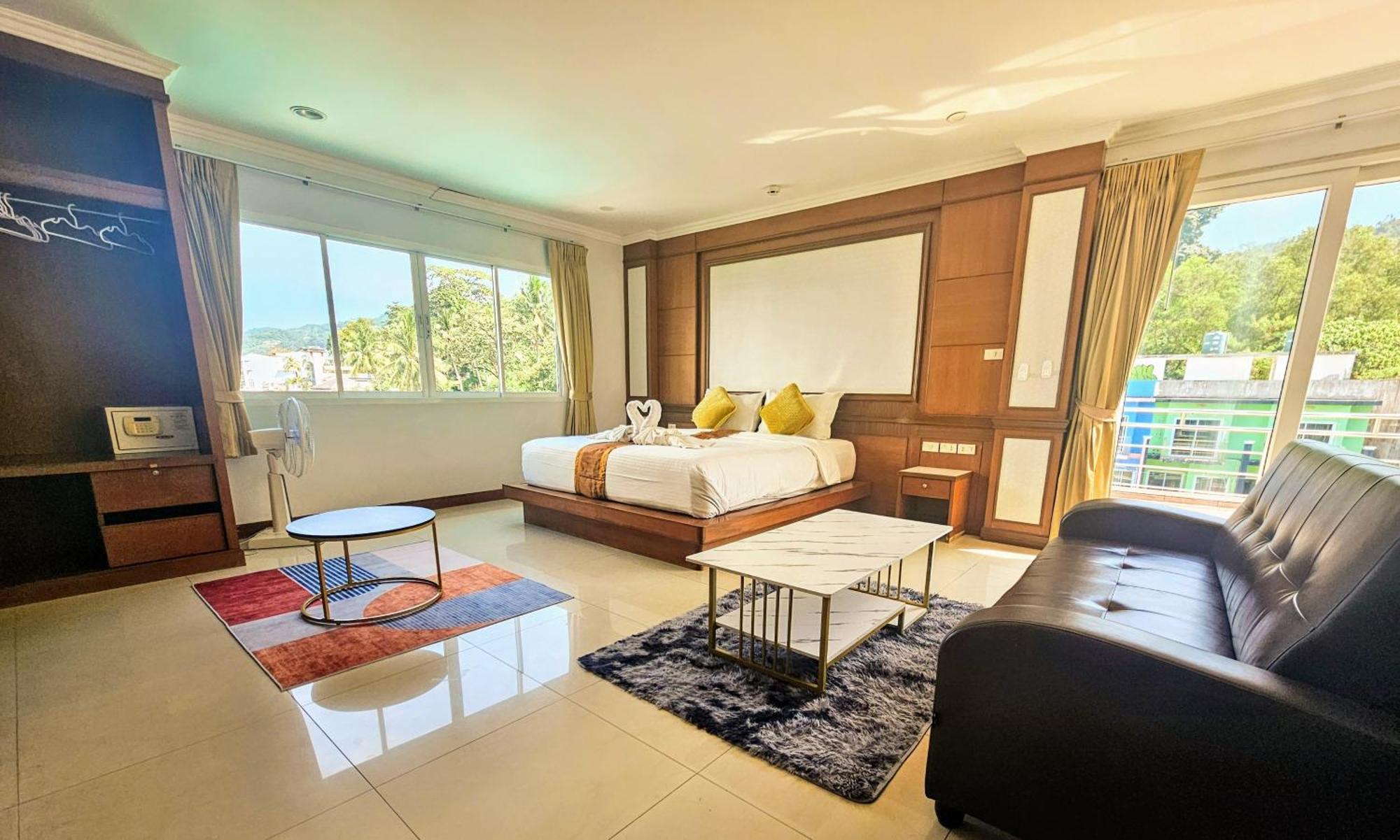 Sukcheewa Residence Phuket Patong Buitenkant foto