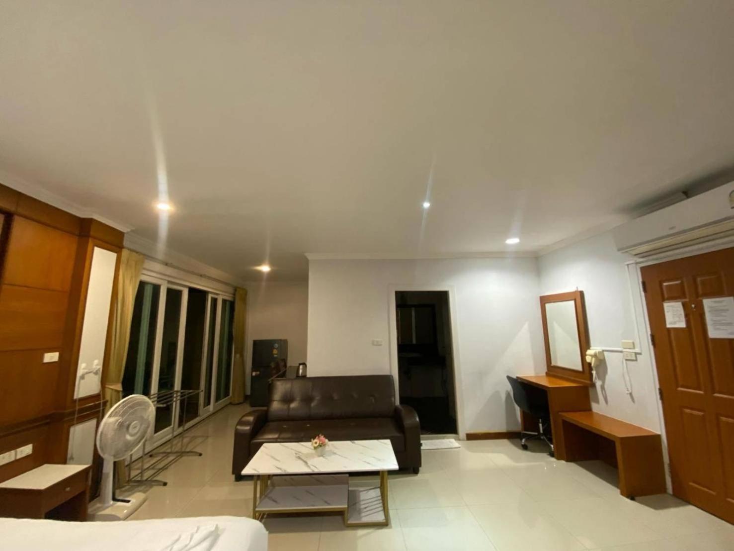 Sukcheewa Residence Phuket Patong Kamer foto