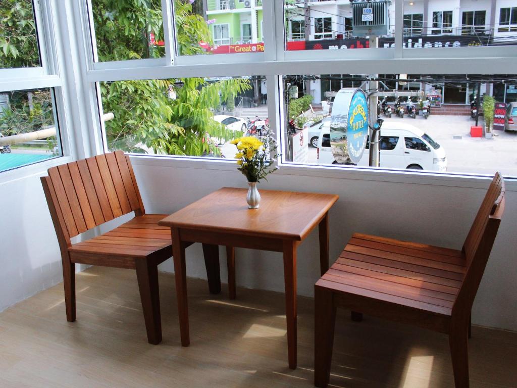 Sukcheewa Residence Phuket Patong Buitenkant foto